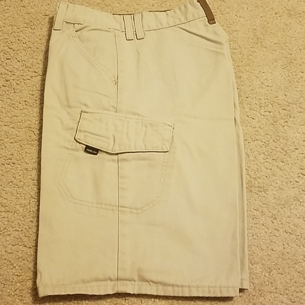 Short/Hurley. ' - Picture 5 of 6